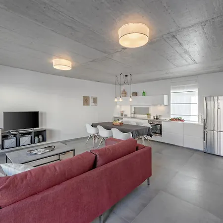 San For 6 Persons In Medulin With Fitness And Only 2 Km From The With Sea View *
