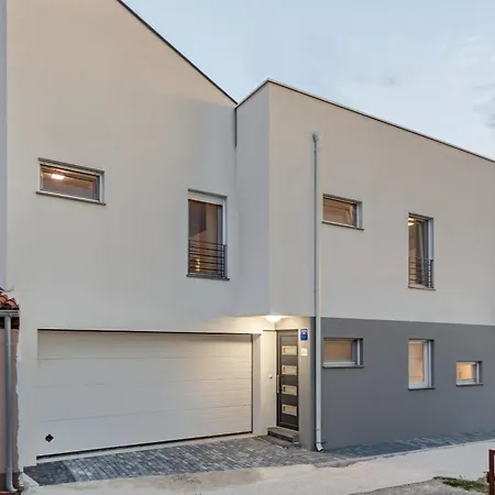 Villa San For 6 Persons In Medulin With Fitness And Only 2 Km From The With Sea View